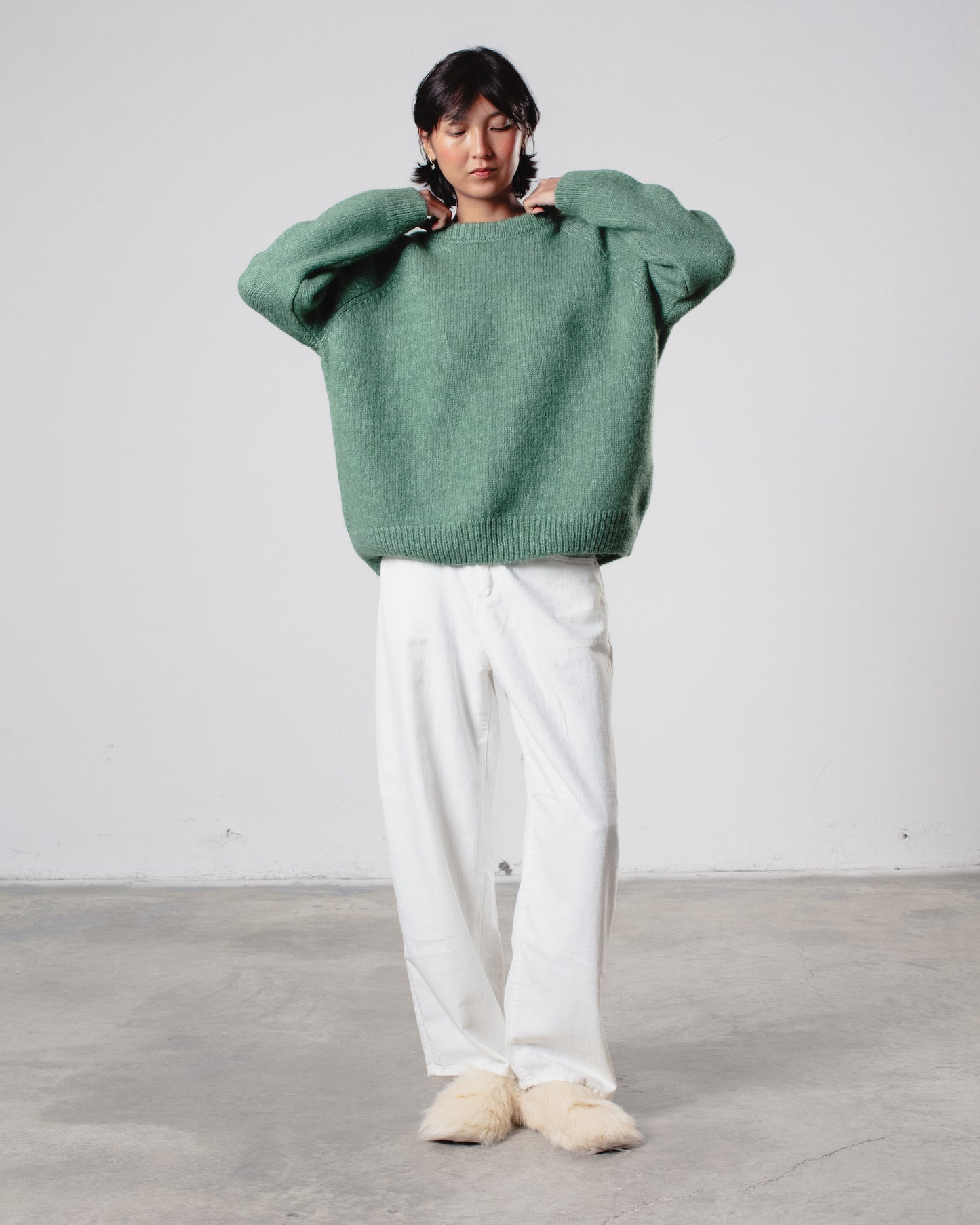 NINA CREW NECK