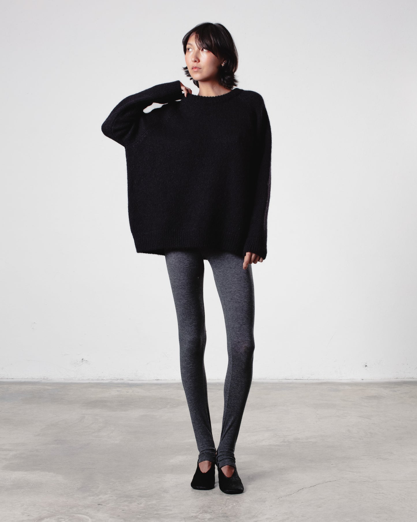 NINA CREW NECK