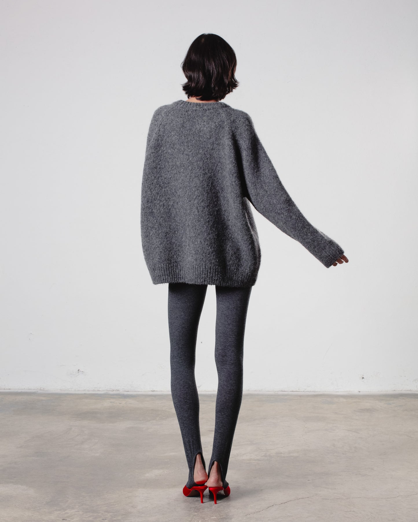 NINA CREW NECK