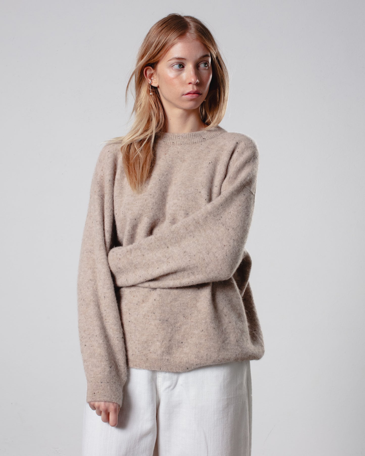MEGAN CREWNECK