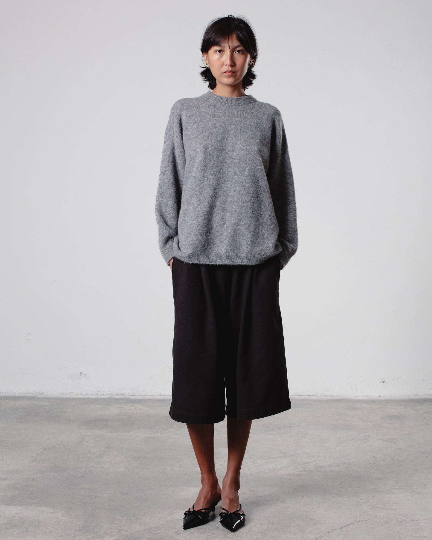 MEGAN CREWNECK