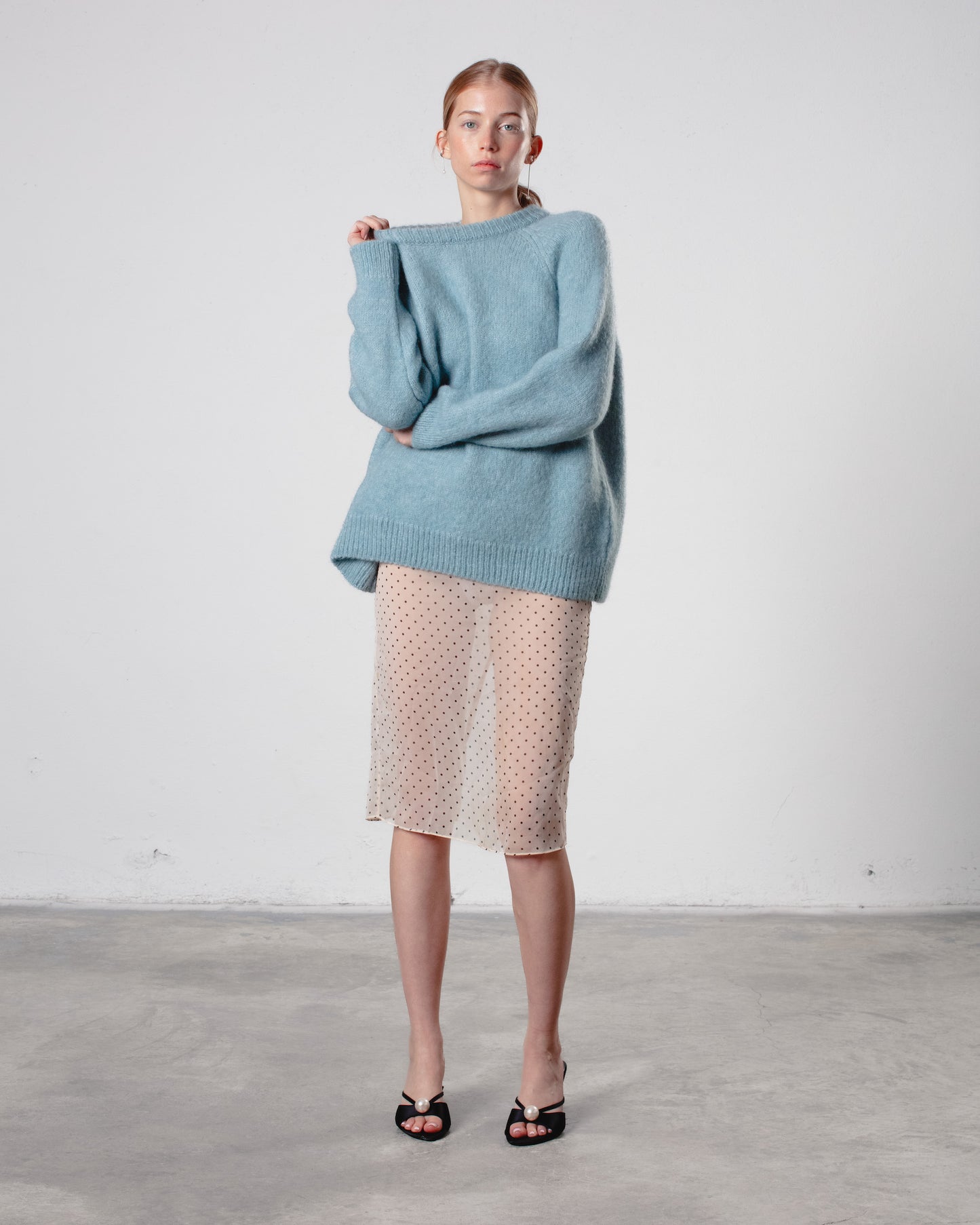 NINA CREW NECK