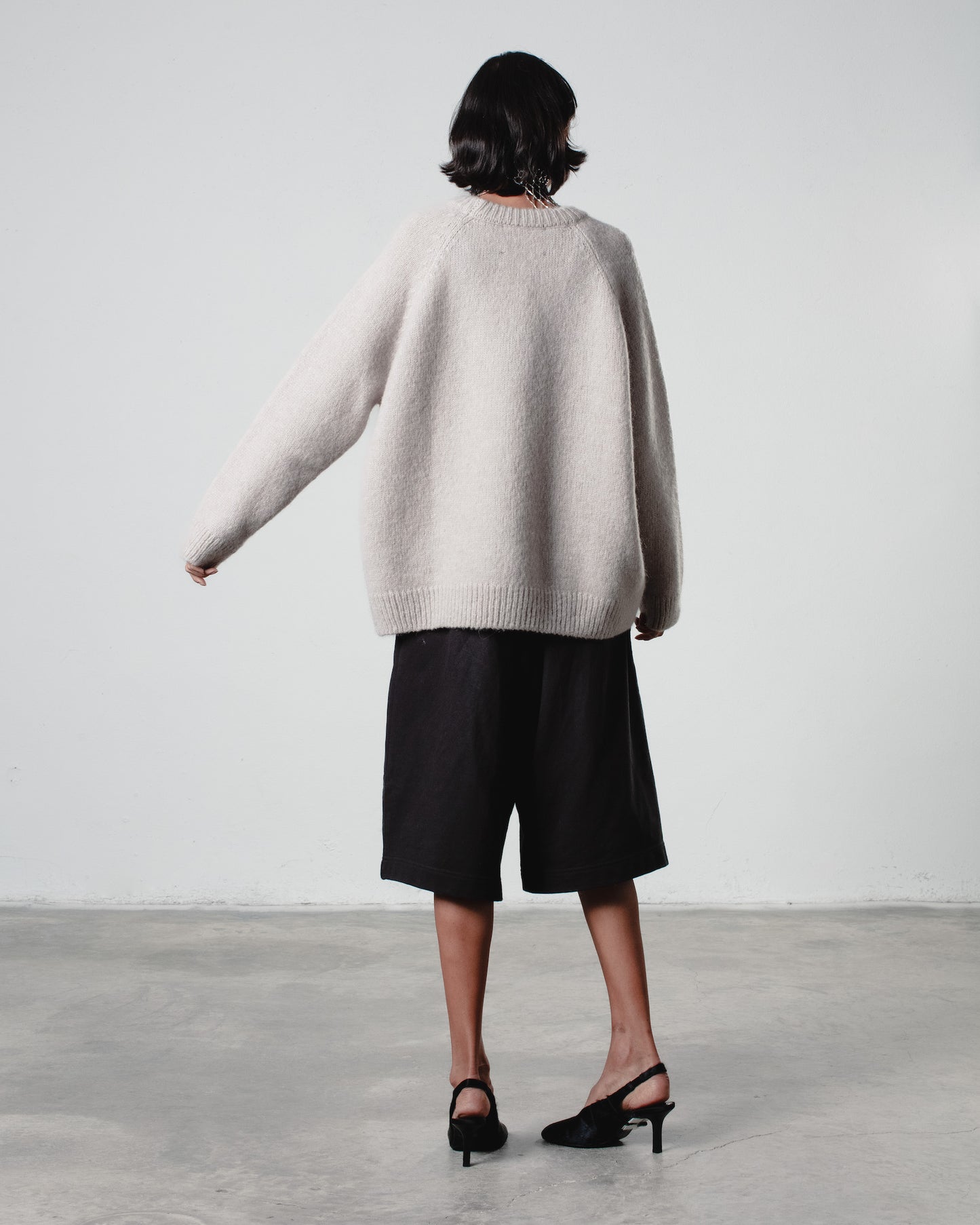 NINA CREW NECK