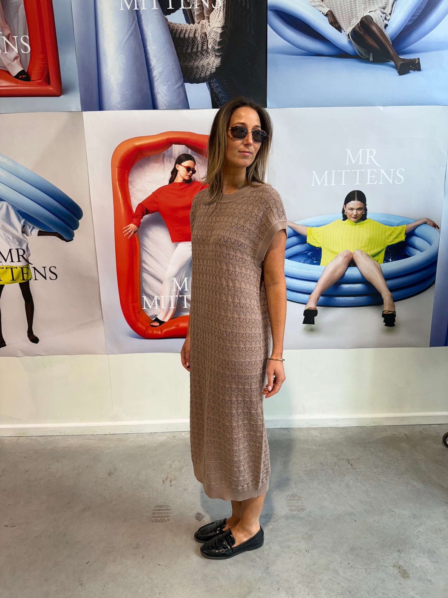 Sleeveless dress archive
