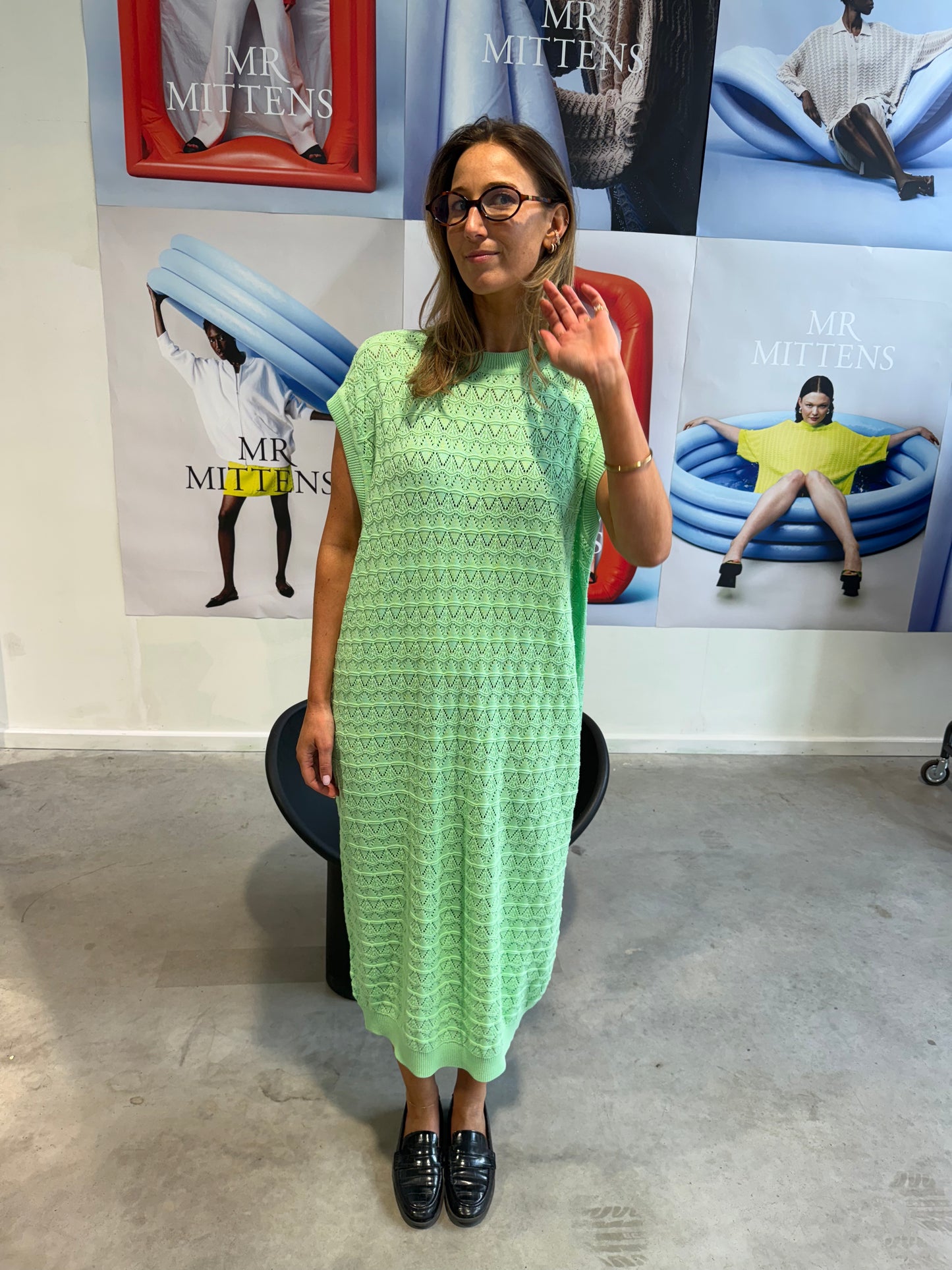 Sleeveless dress archive