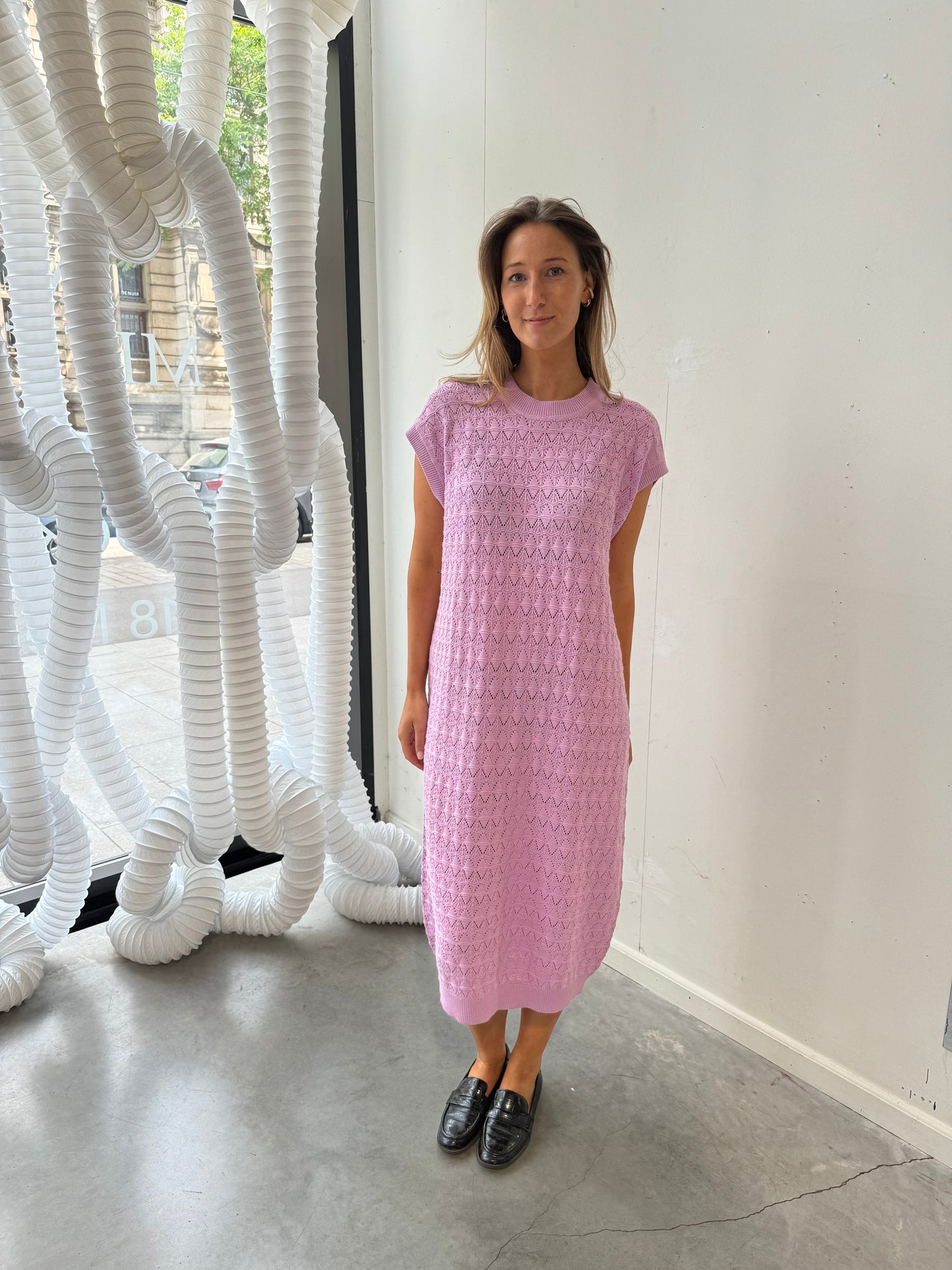 Sleeveless dress archive