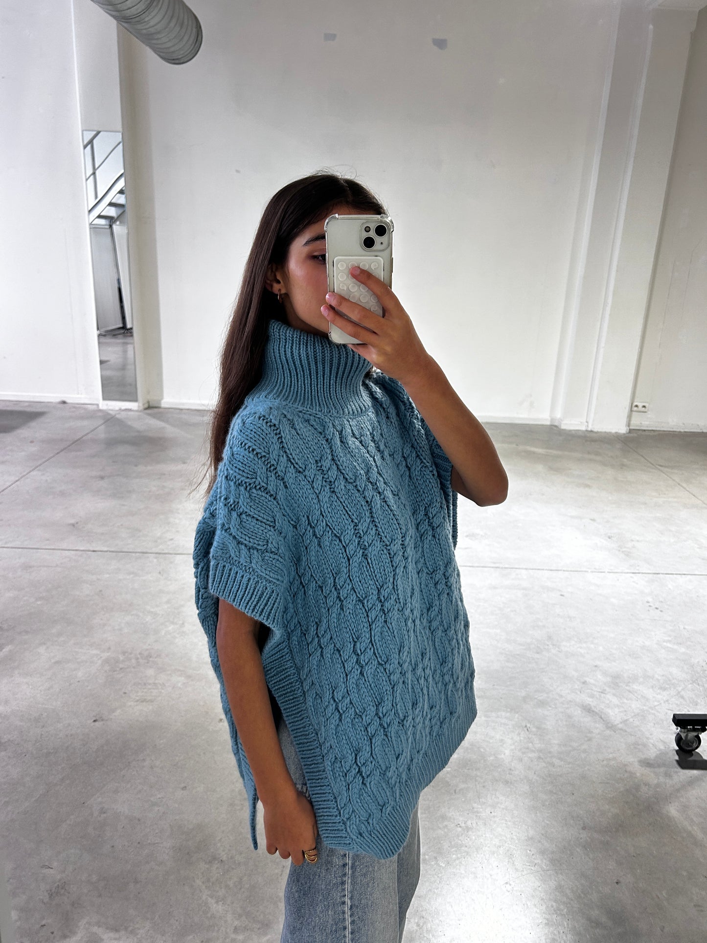 VERNE CABLE VEST - ARCHIVE