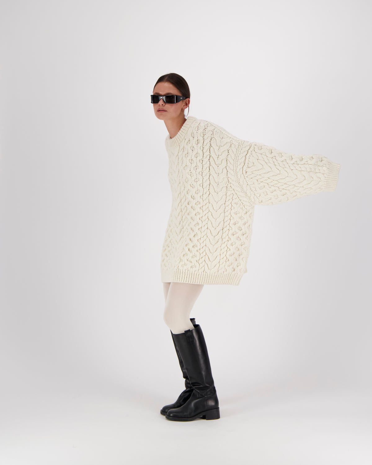 LARA LONG CABLES CREW NECK JUMPER