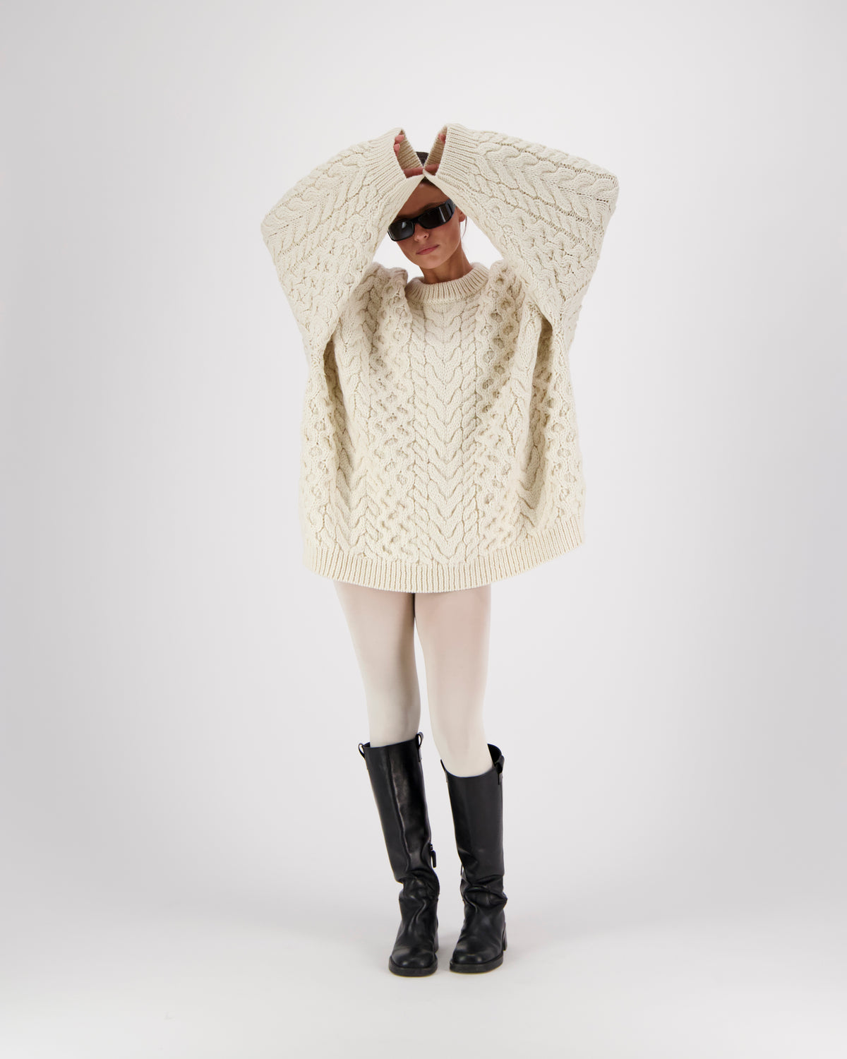 LARA LONG CABLES CREW NECK JUMPER