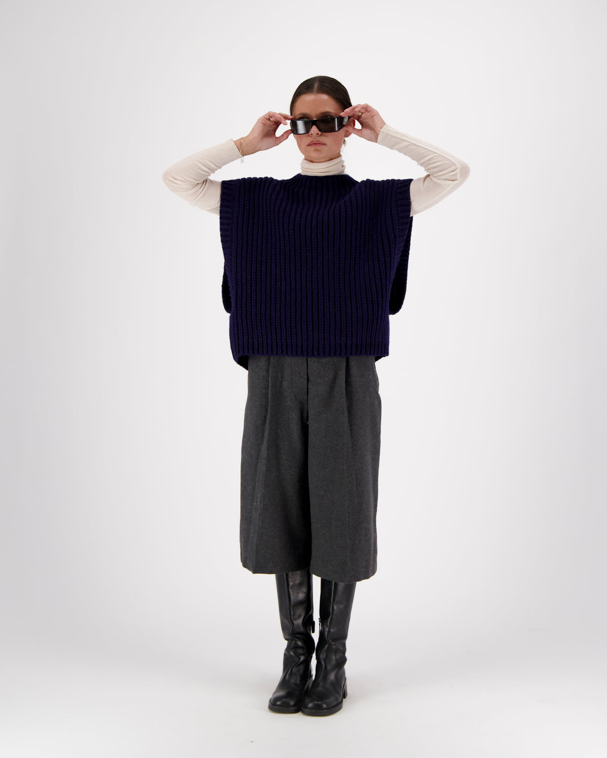 LEONORA FISHERMAN CREW NECK VEST