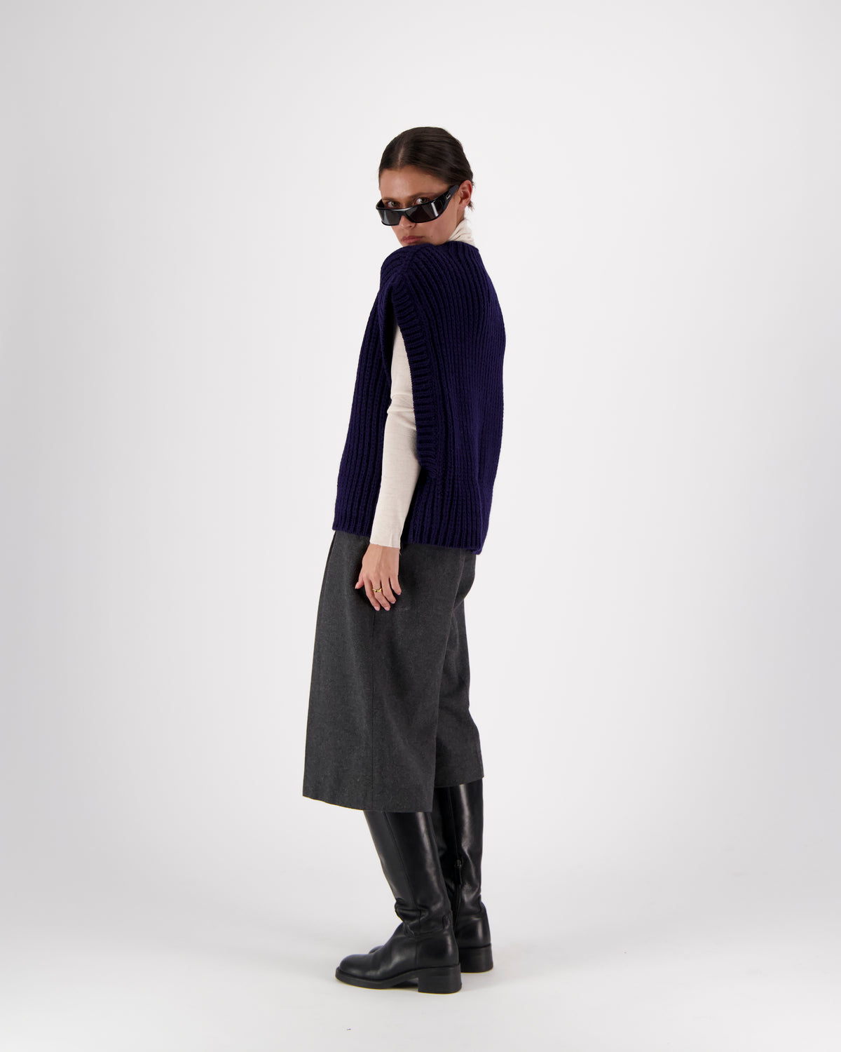 LEONORA FISHERMAN CREW NECK VEST